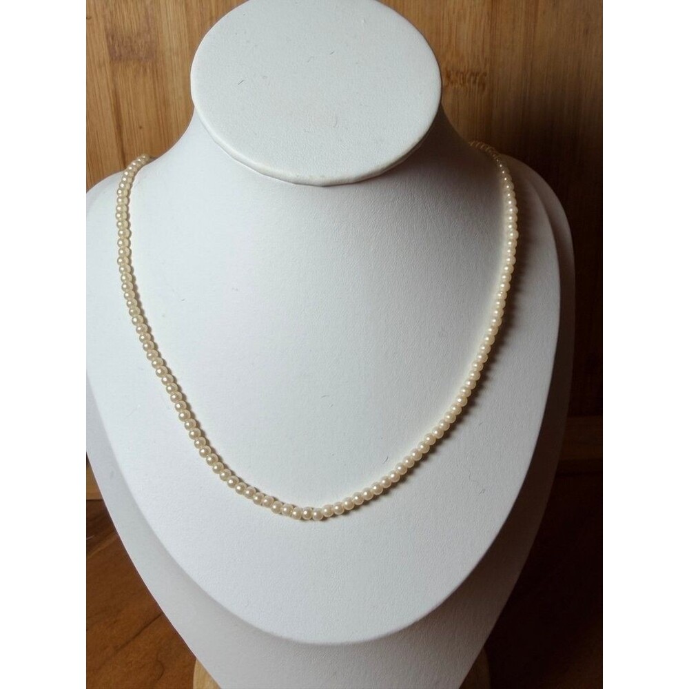 Vintage Faux Pearl Single Strand Necklace with Gold Tone Clasp